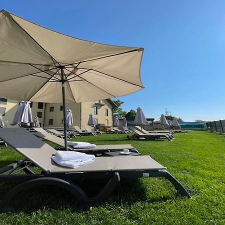 Spa Roero Relax Resort Canale Exterior foto
